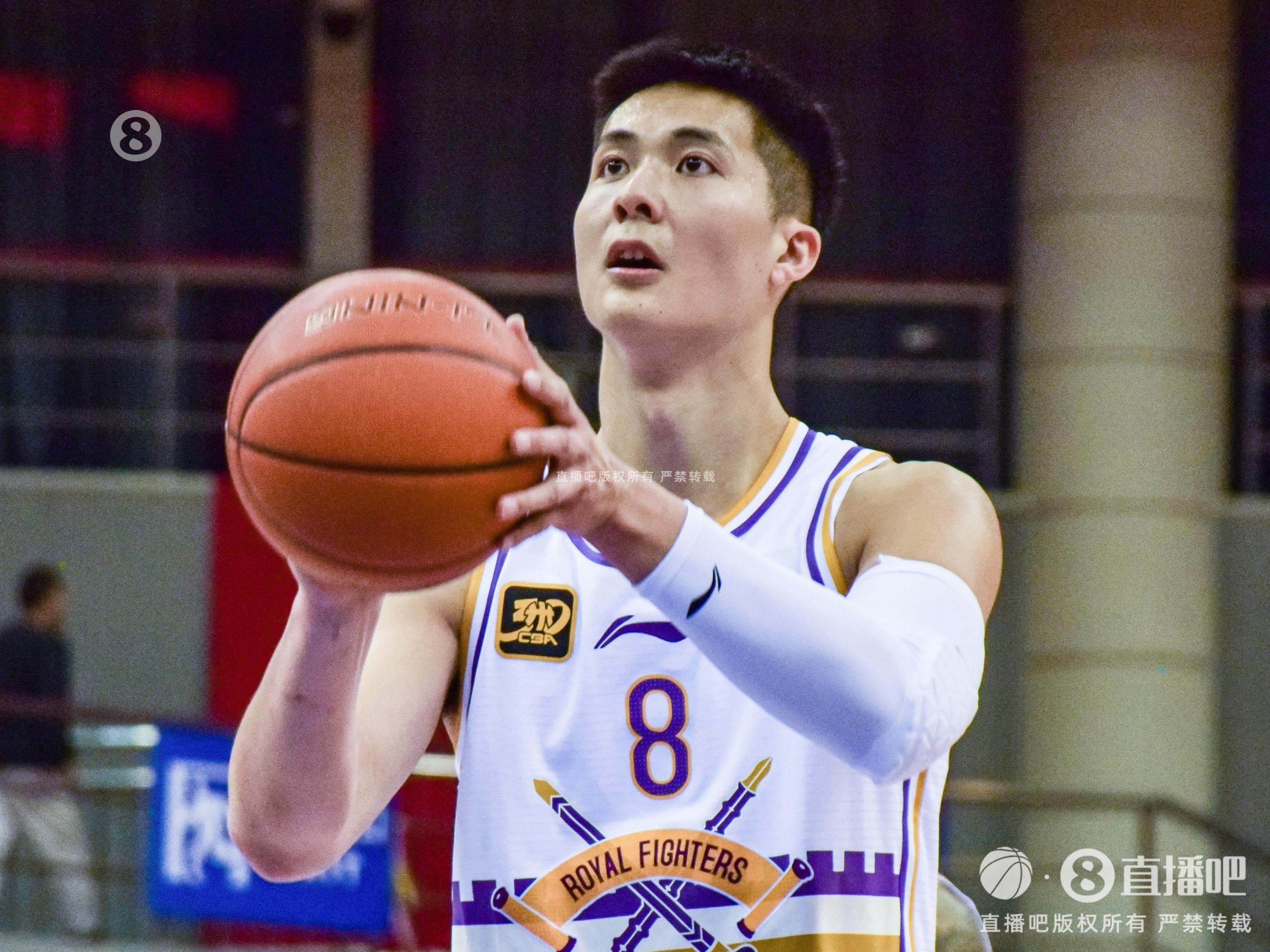 拼盡全力！朱松瑋11中9拿到22分4板6助 三分6中4